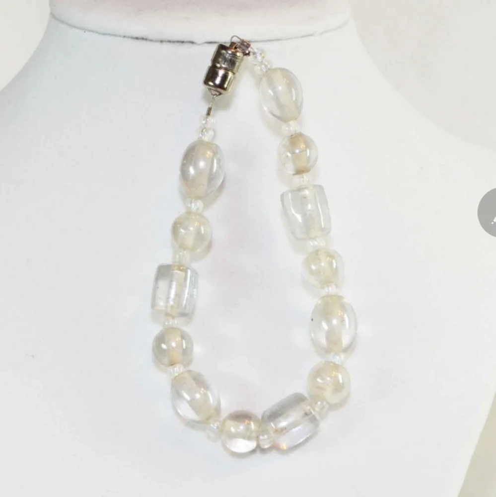 Beautiful Handmade Beaded Bracelet - Picture 3 of 7